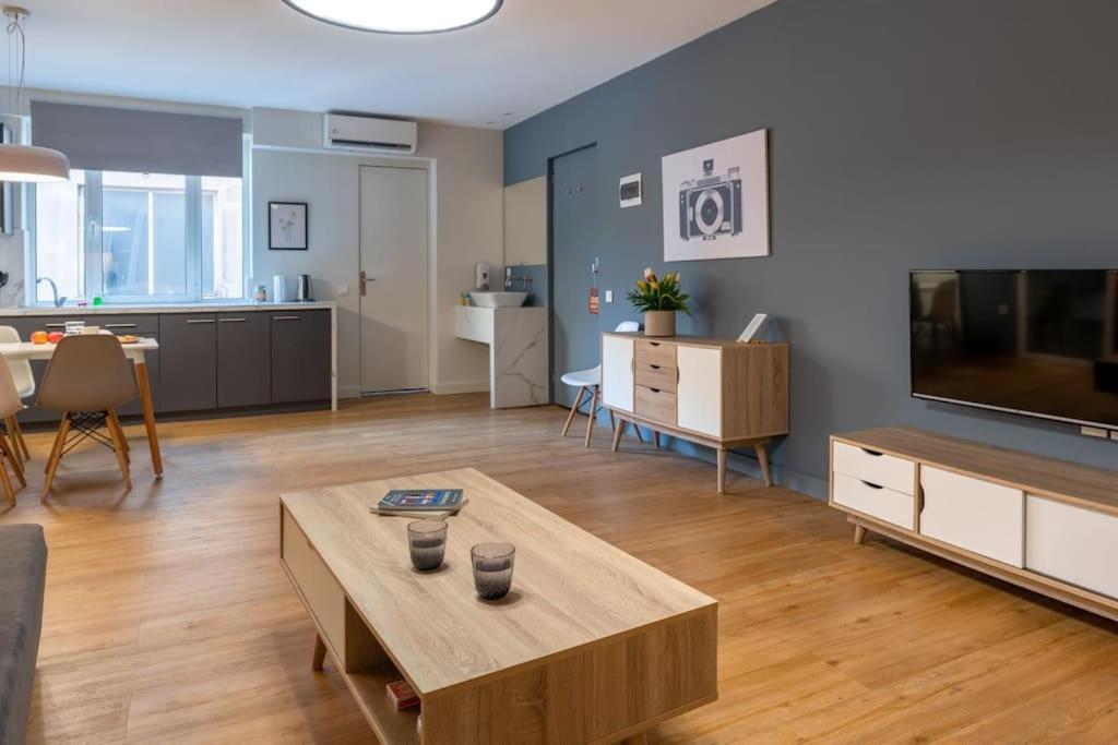 Central, Spacious Studio 5 Min Walk To Acropolis Athena Bagian luar foto